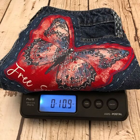 OOAK Universal Thread Womens Upcycled “Free Spirit” Cut Off Denim Shorts Sz 4/27 - Picture 15 of 16